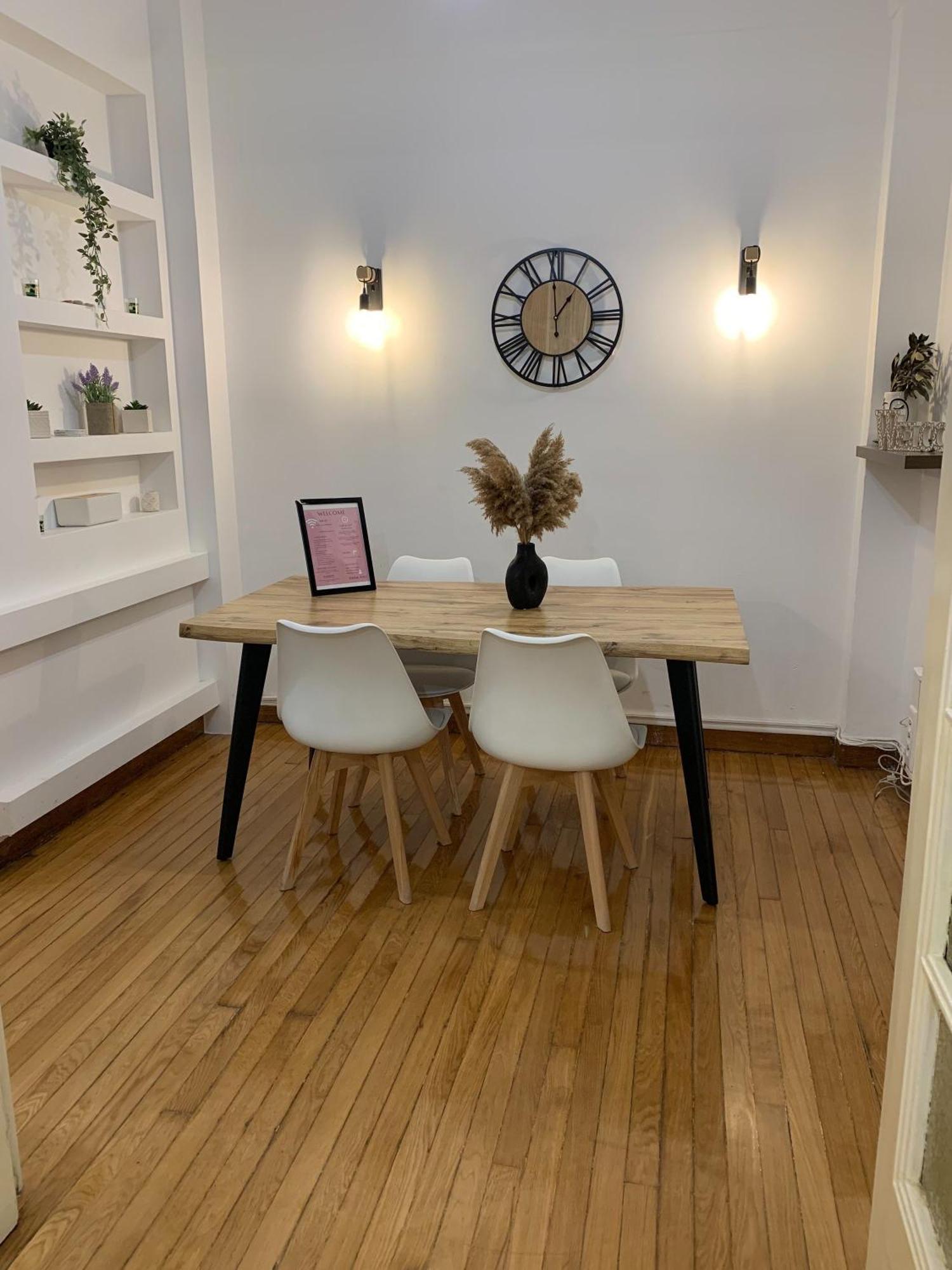 Aura Apartment At Kolonaki Athena Bagian luar foto